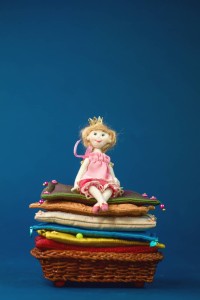 Kategorie 7: „DIE BESTE MINIATURPUPPE“ Frau Ingrid Kainz, Österreich